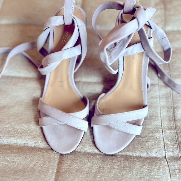 Gianvito Rossi suede and lucite lavender ankle wrap - Picture 1 of 7